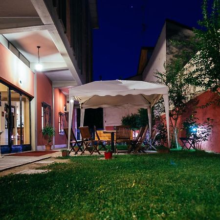 Albergo Soliani Fabbrico Exterior photo