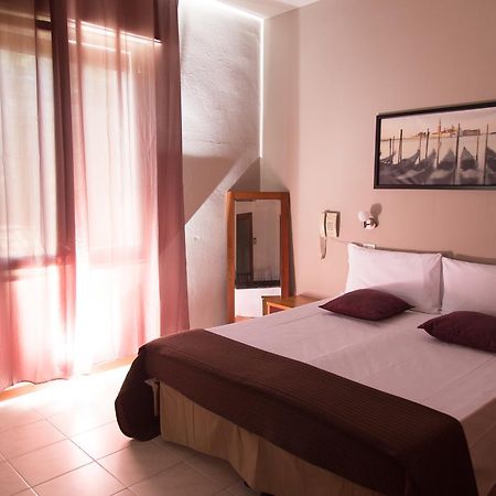 Albergo Soliani Fabbrico Exterior photo