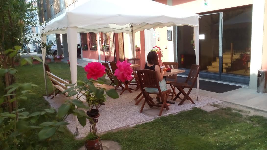 Albergo Soliani Fabbrico Exterior photo